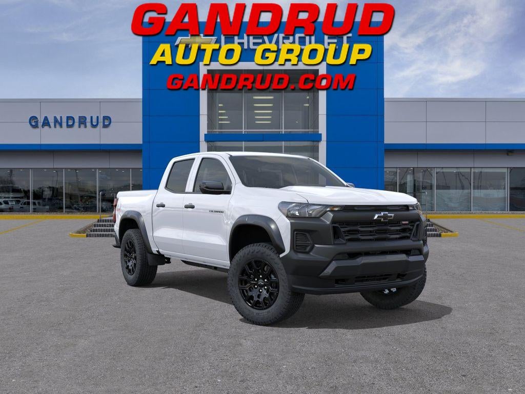 2026 Chevrolet Colorado Trail Boss in Summit White — front three-quarter view