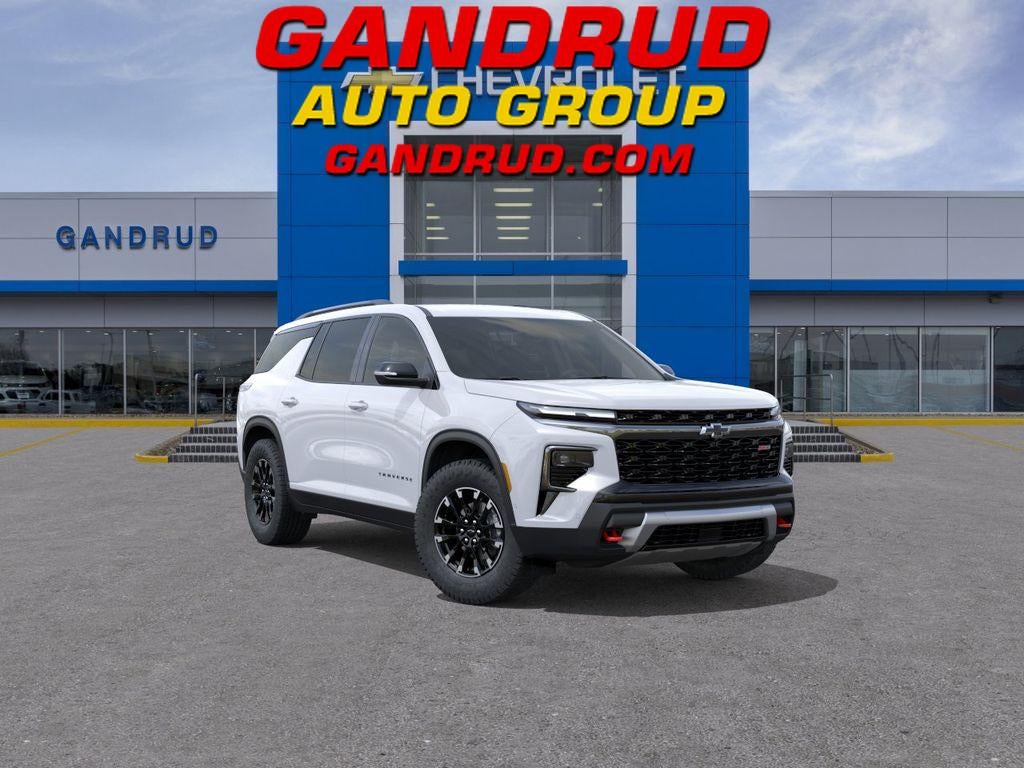 2026 Chevrolet Traverse Z71 in Polar White Tricoat — front three-quarter view