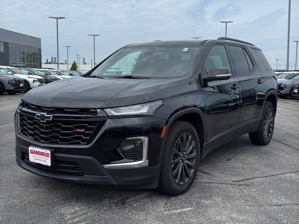 2023 Chevrolet Traverse — side profile view