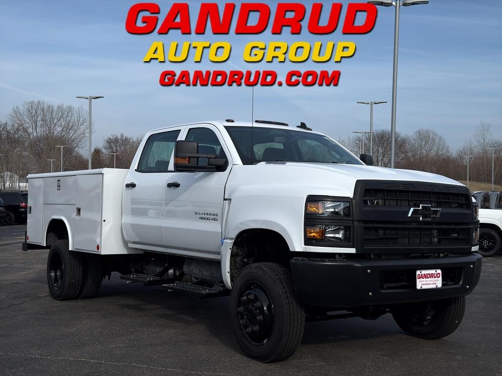 2024 Chevrolet Silverado 4500 HD LT in Summit White — front three-quarter view