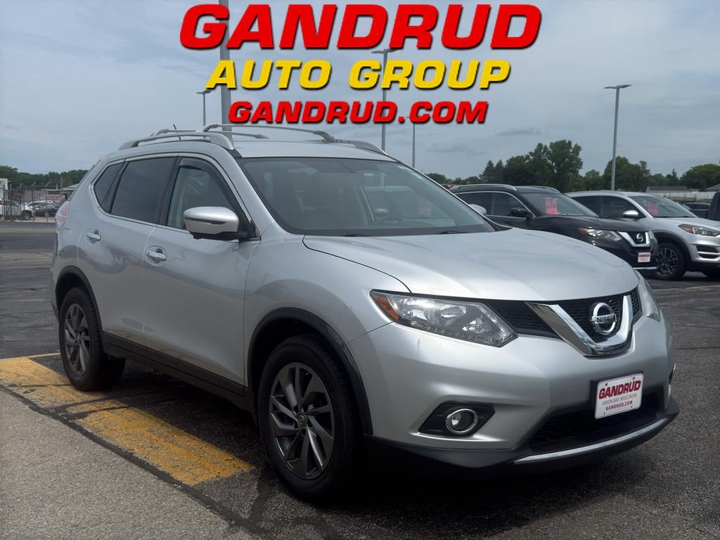 2016 Nissan Rogue SL in Silver — front three-quarter view