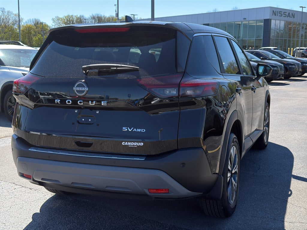 2023 Nissan Rogue — detail view