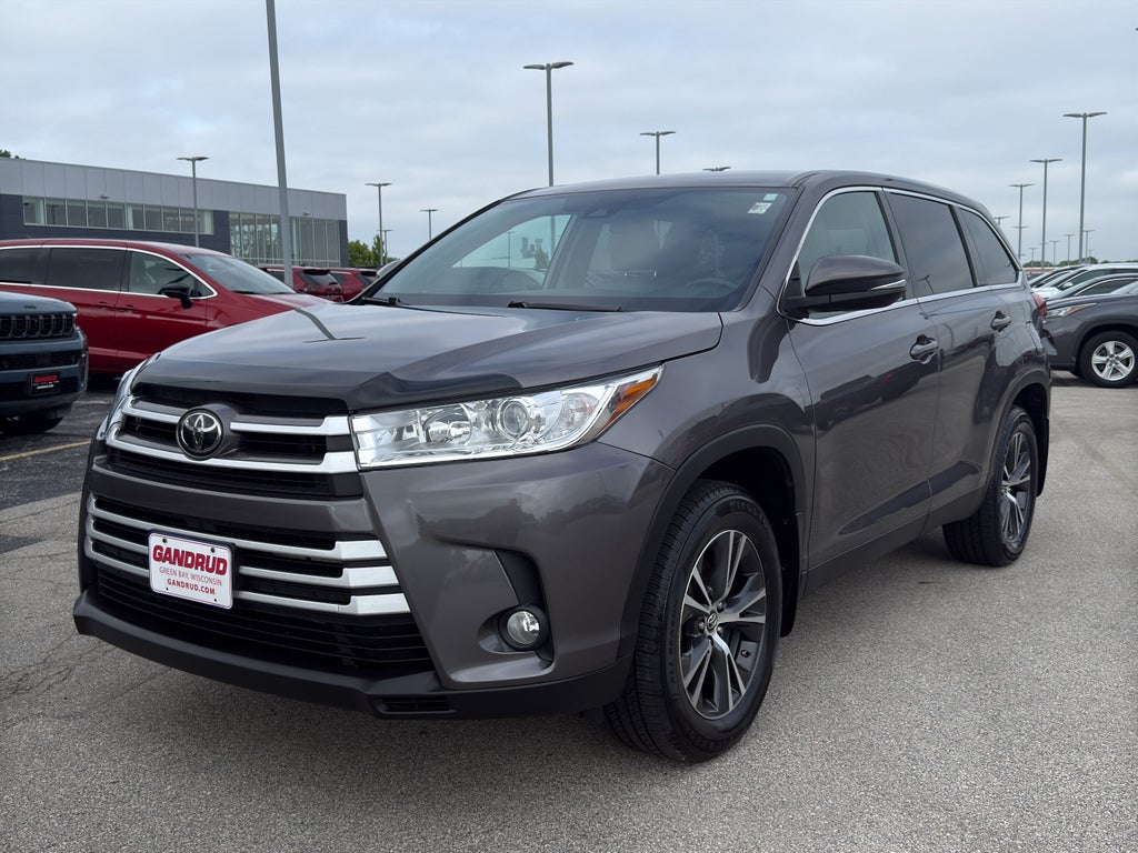 2019 Toyota Highlander — side profile view