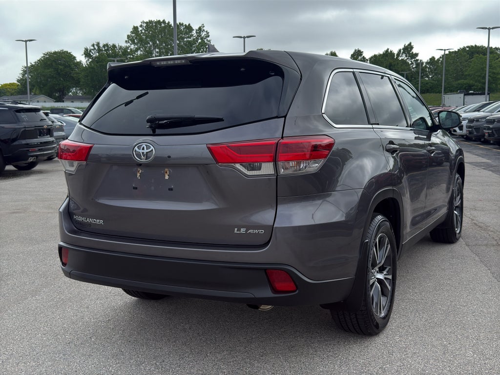 2019 Toyota Highlander — detail view