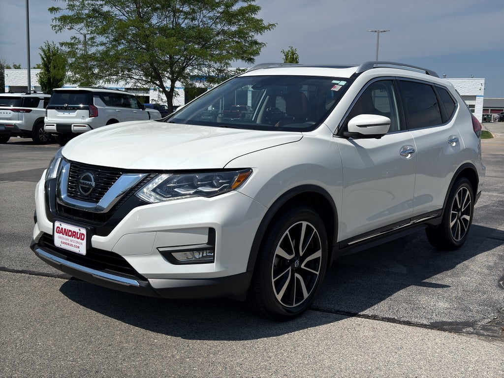 2018 Nissan Rogue — side profile view